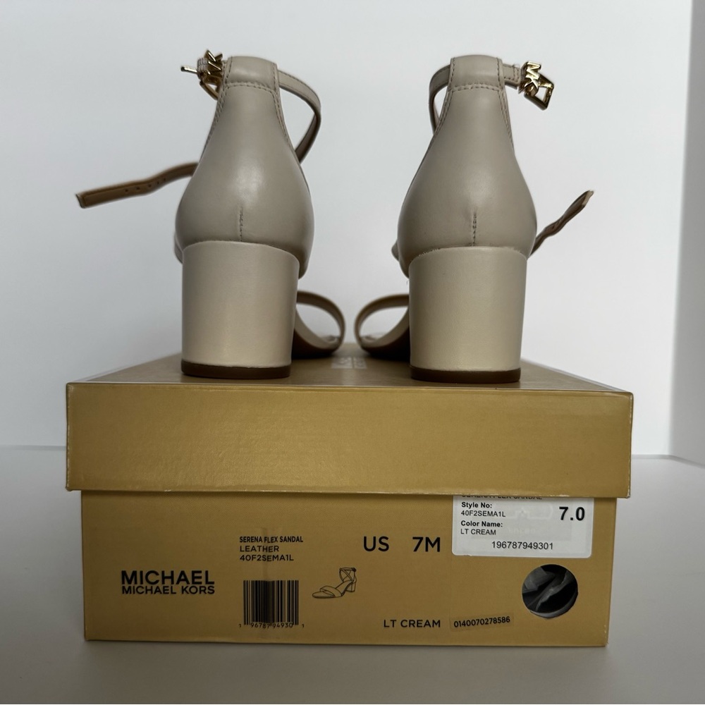 BNIB Michael Kors Serena Light Cream Heels - 7M - Picture 5 of 14